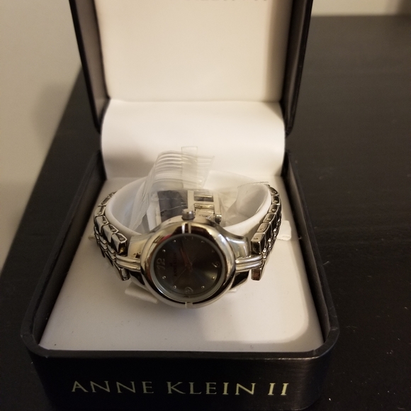 Anne Klein Watch - Picture 2 of 3